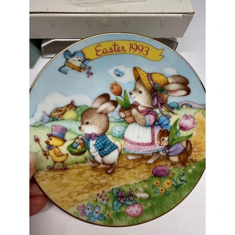 Avon Easter Plate Set 1992 Colorful Moments 1993 Easter Parade 22K Gold Trim